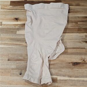 SKIMS Kim Kardashian Women's Medium Left Leg Exposed Sculpting Shapewear New